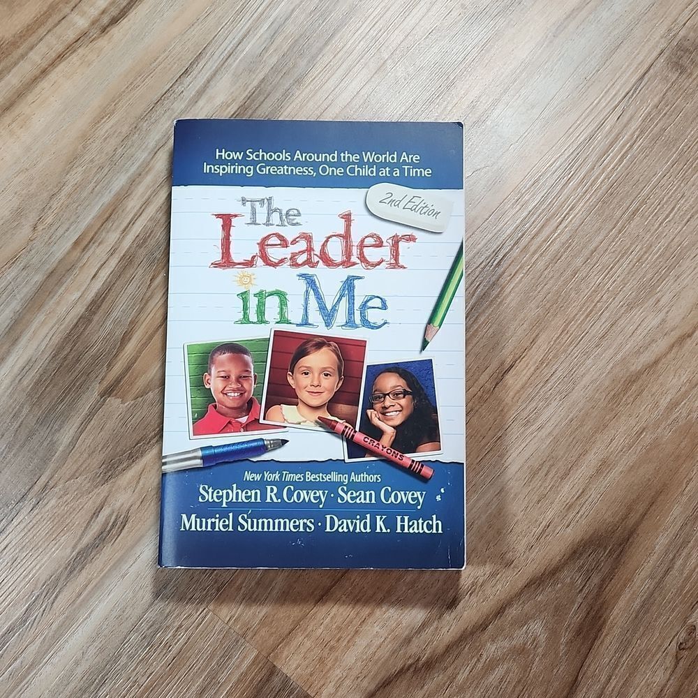 🩵NWOT The Leader in Me - 2nd Edition